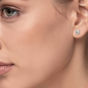 4-Prong Signature Earring Settings in 18K Gold