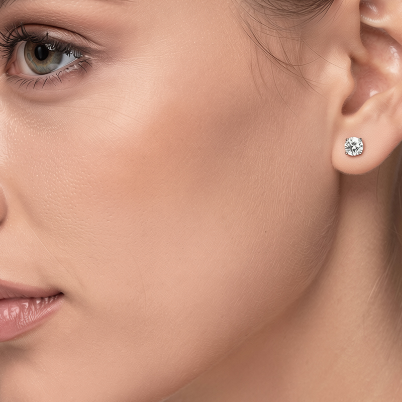 4-Prong Signature Earring Settings in 18K Gold - Image 2