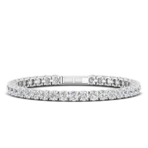 Diamond Tennis Bracelet in 18k White Gold (6.72 ct)