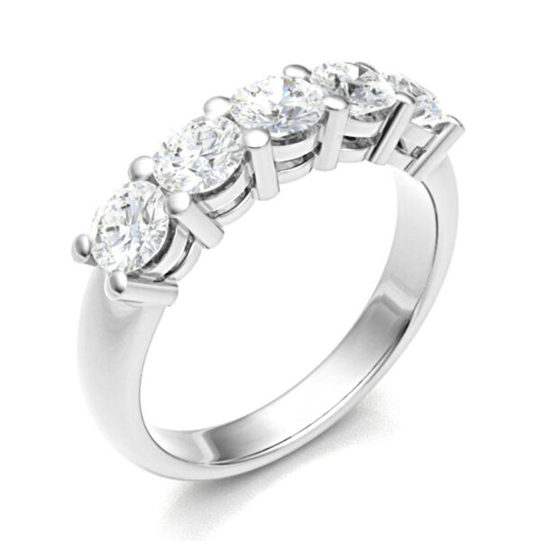 Classic 5 Stone Rig White Gold