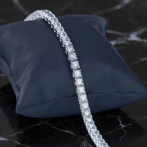 DIAMOND TENNIS BRACELET<BR>9.00 Ct. to 10.40 Ct. in 18K Gold