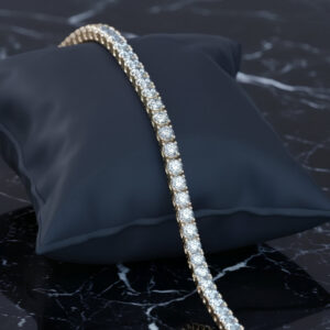 DIAMOND TENNIS BRACELET<BR>6.75 Ct. to 7.80 Ct.