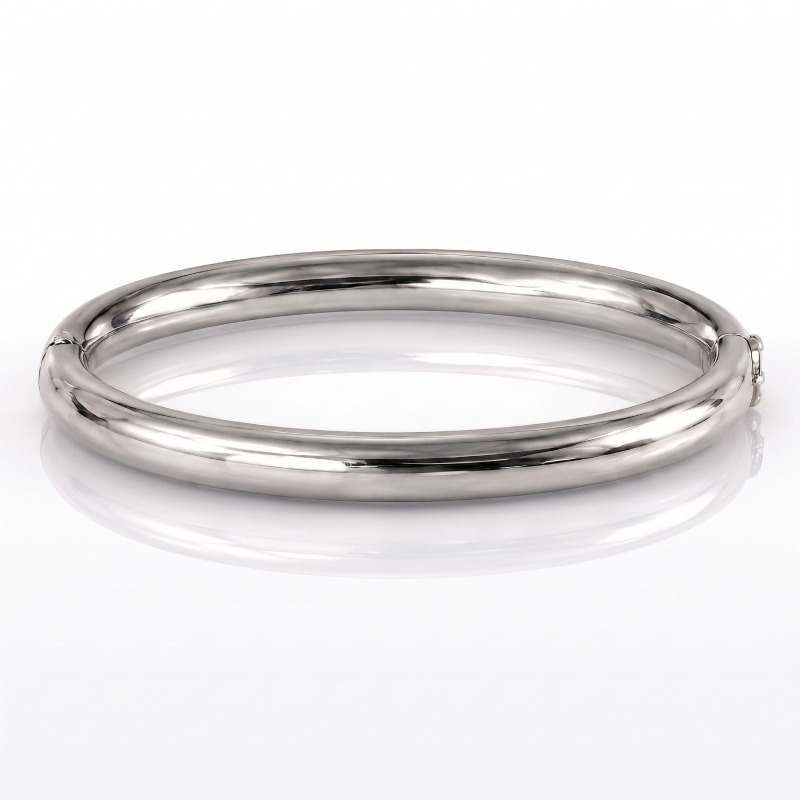 Traditional Gold Bangle Bracelet<br>in 18K Gold - Image 4